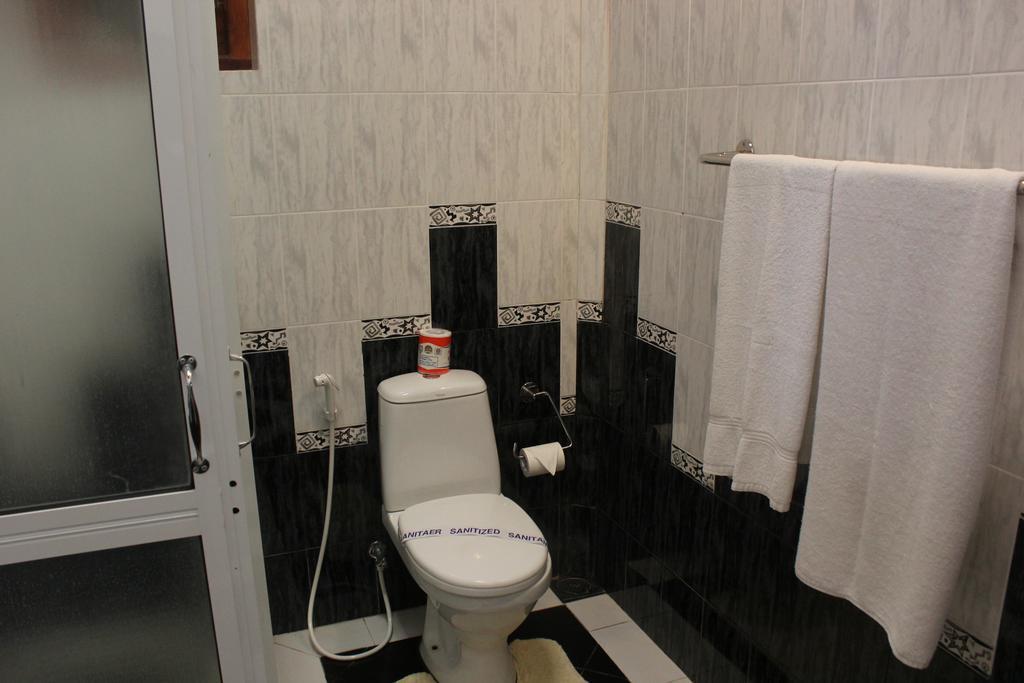 Warahena Beach Hotel Bentota Eksteriør bilde