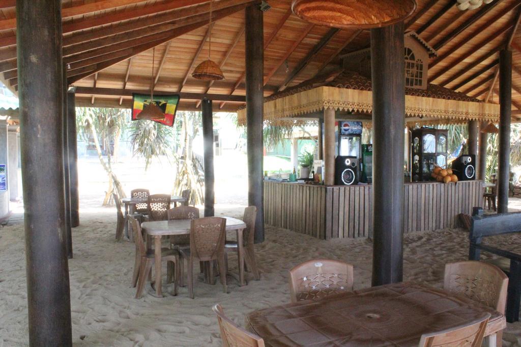 Warahena Beach Hotel Bentota Eksteriør bilde