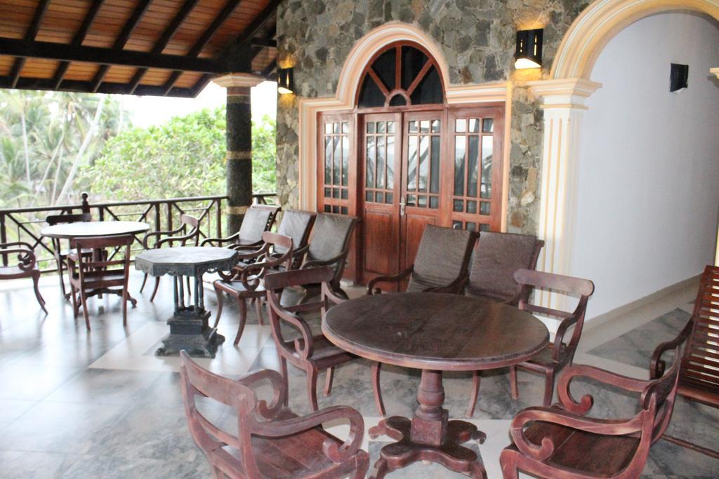 Warahena Beach Hotel Bentota Eksteriør bilde